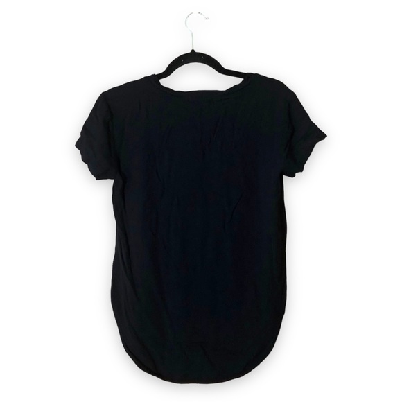 Cloth & Stone Black V-Neck T-Shirt Anthropologie - Picture 3 of 5